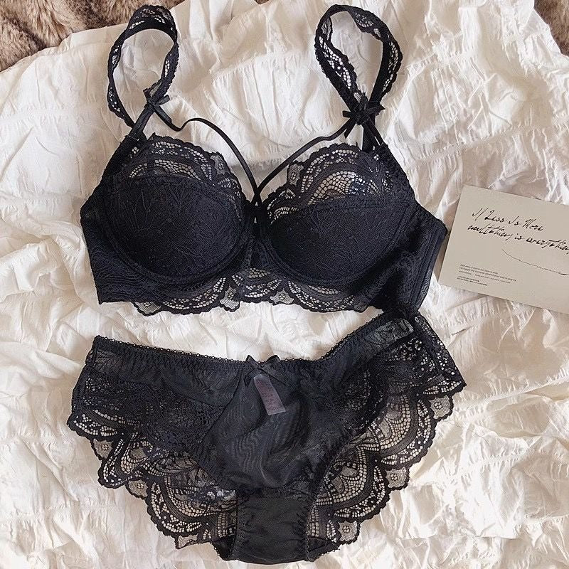 Midnight Allure Lace Bra & Panty Set Padded Elegance with Sheer Detailing