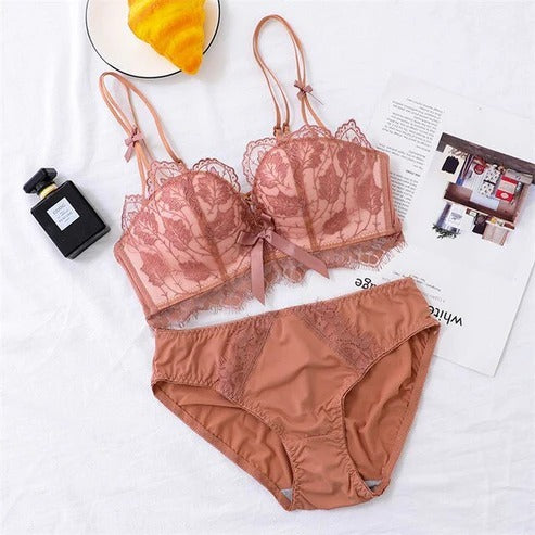 Blush Elegance Bra and Panty Set – Grace in Every Detail